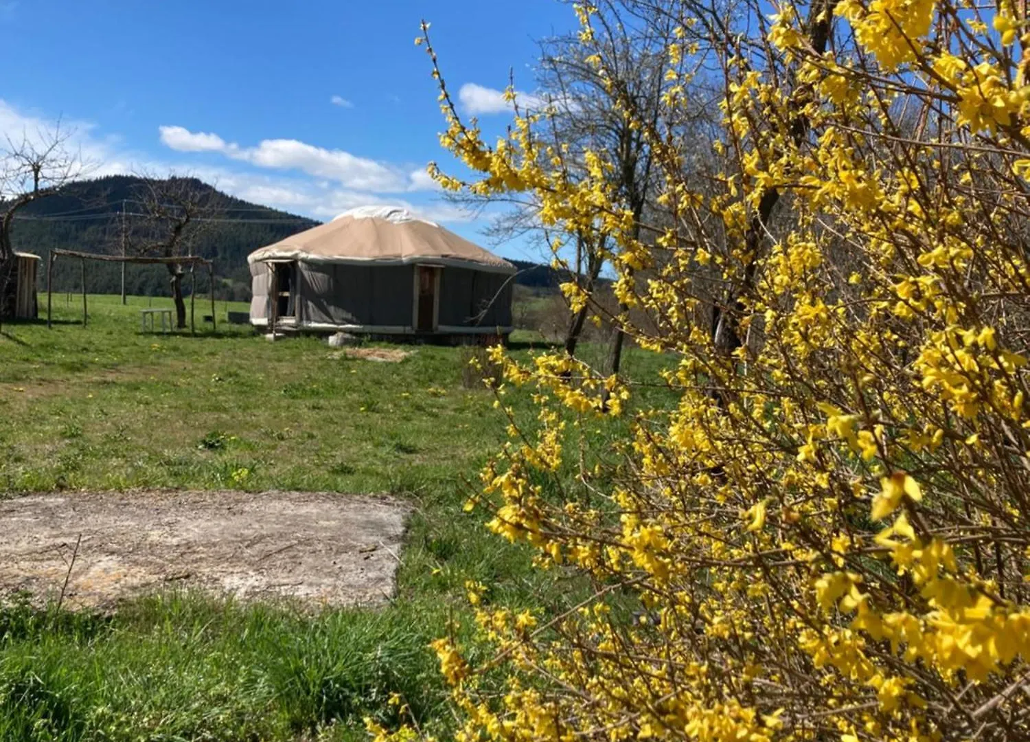 Luxury tent Yourte Tout Confort Eco-Responsable Saint-Pierre-Eynac